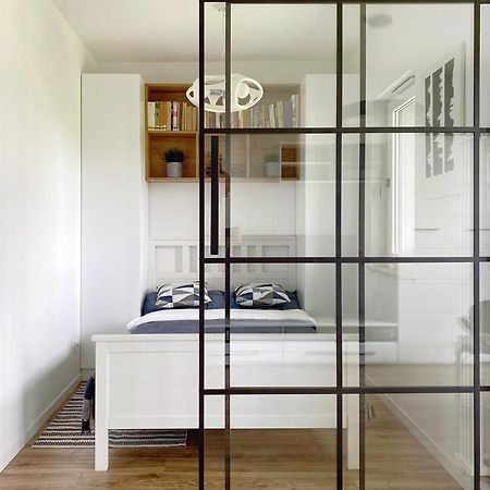 Capital Towers - Apartament Modern Z Widokiem Na Rzeke เชชูฟ ภายนอก รูปภาพ